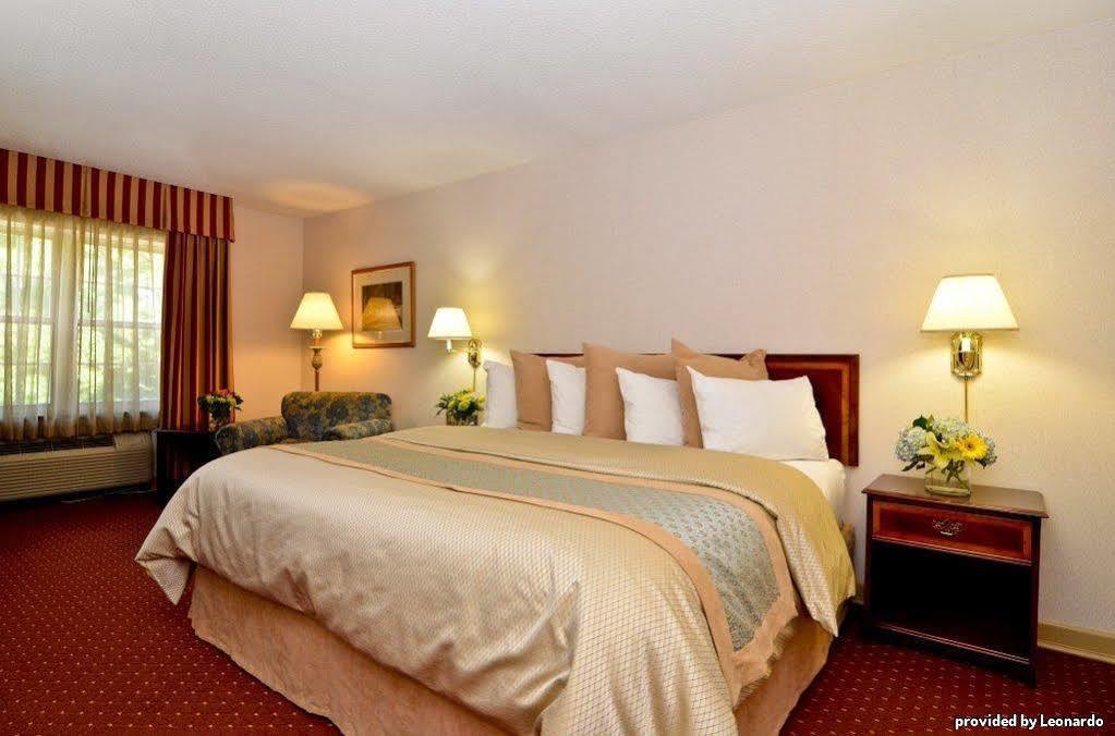 Western Inn-florham Park Hotel